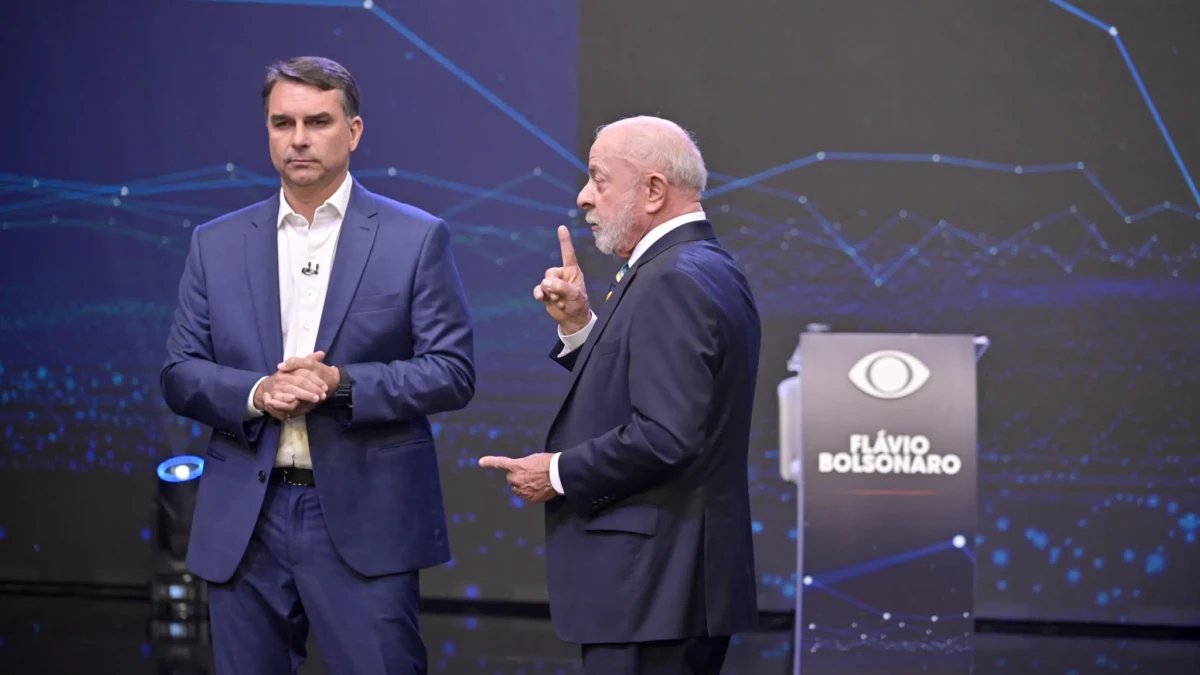 Lula protocola no TSE autorização para abrir sigilos bancários, fiscais e telefônicos, condicionada a Flávio Bolsonaro