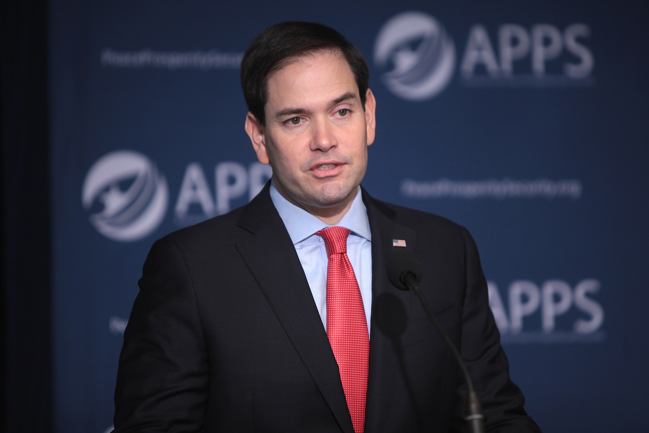 Marco Rubio diz que segundo turno no Brasil era esperado; Trump critica sistema eleitoral dos EUA
