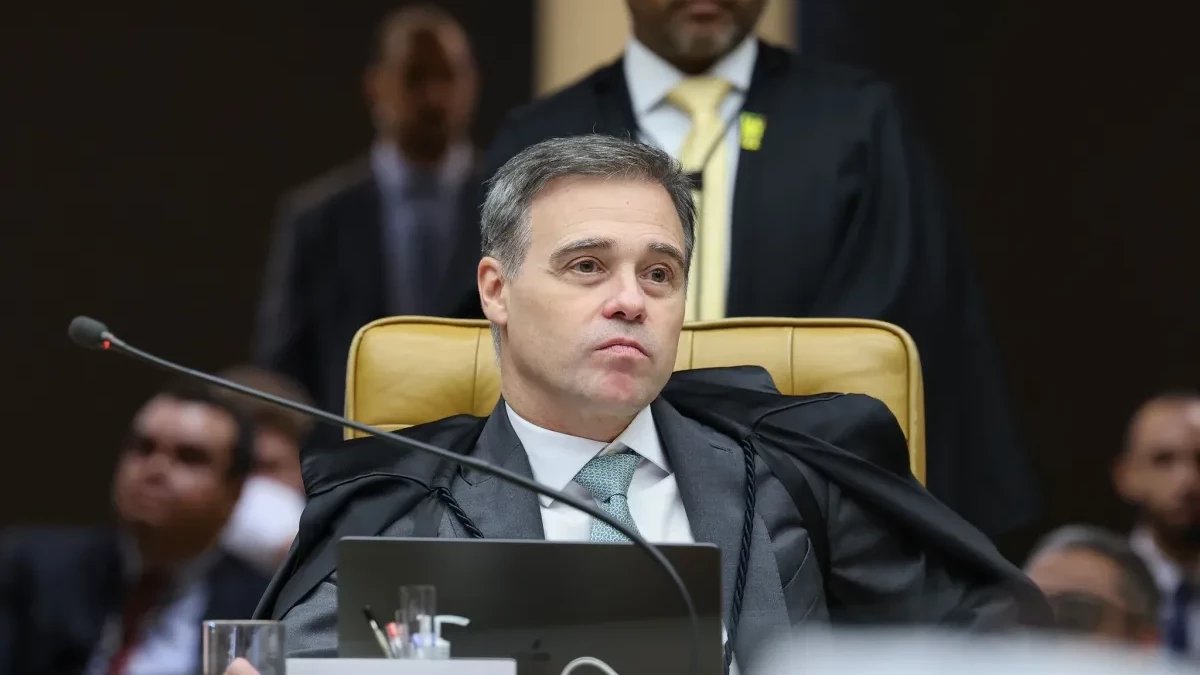 Mendonça mantém post do PL que associa Lula a fraudes no INSS e nega direito de resposta