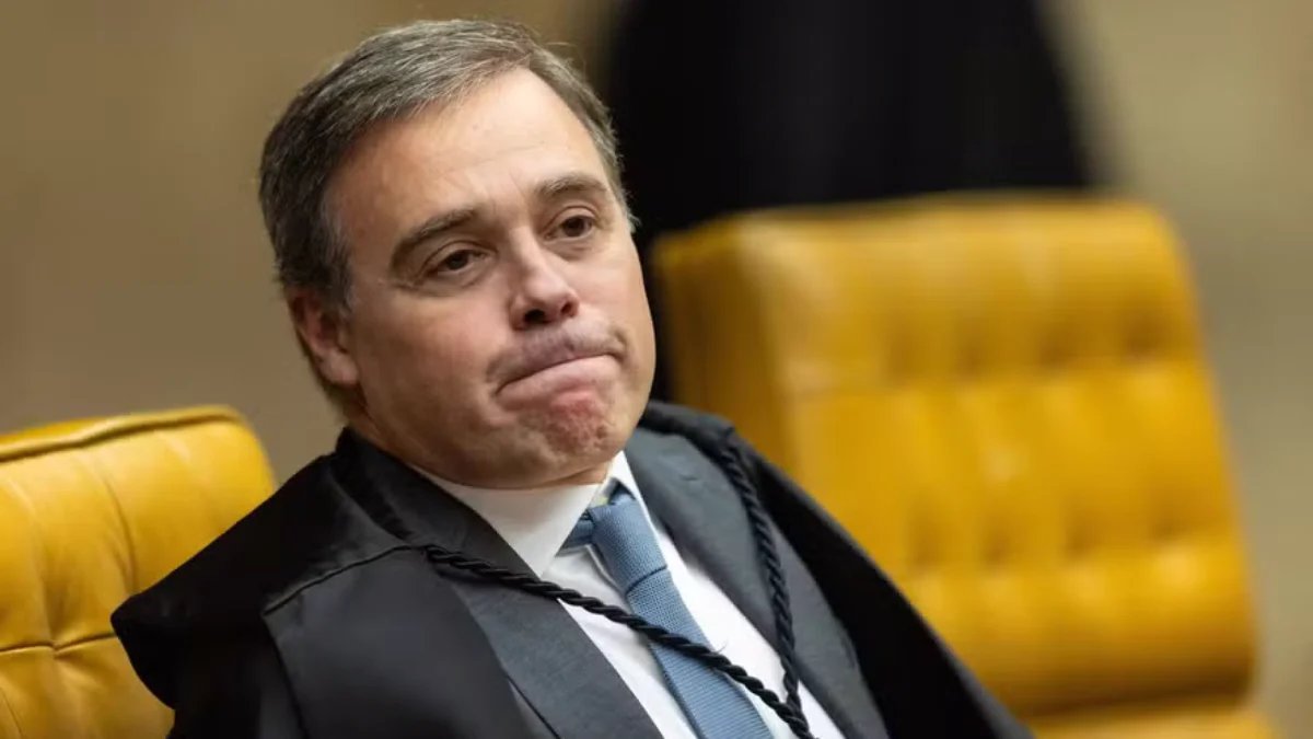 Ofício de Mendonça a Fachin sobre casos Master e INSS segue sem resposta há quase um mês