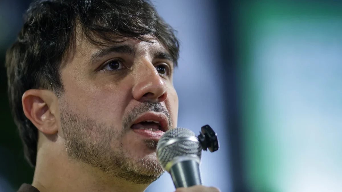 Partido Missão, de Renan Santos, vive clima de derrota após apuração de domingo