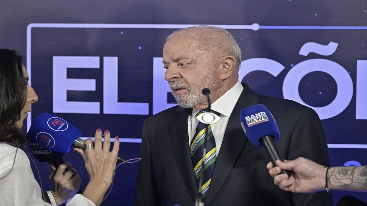 Atlas/Bloomberg: 52,3% desaprovam o desempenho de Lula e 46,2% aprovam