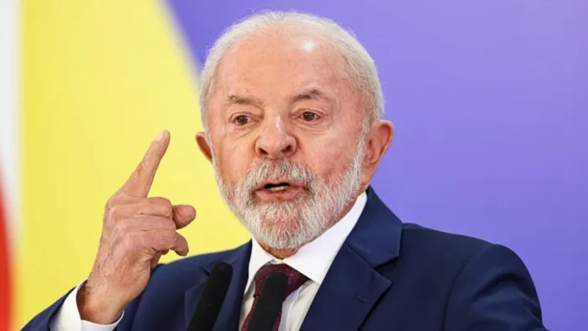 PT leva a Dino petição sobre suposta interferência estrangeira nas eleições