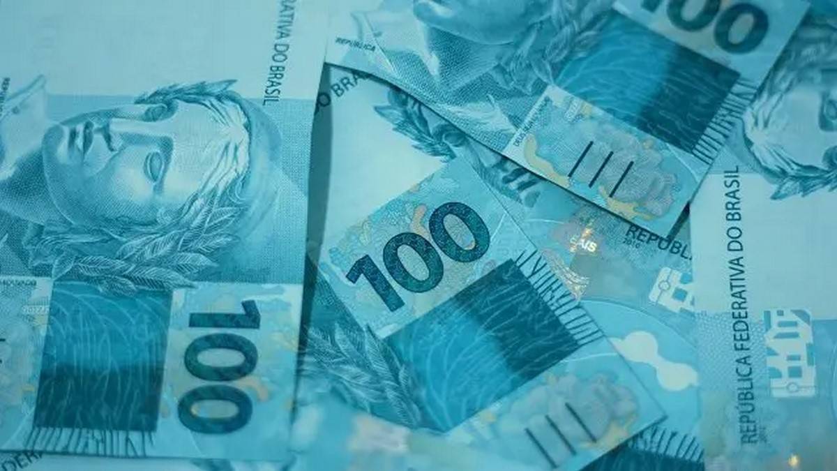 Real cai mais de 11% no mercado futuro de Chicago após reeleição de Lula