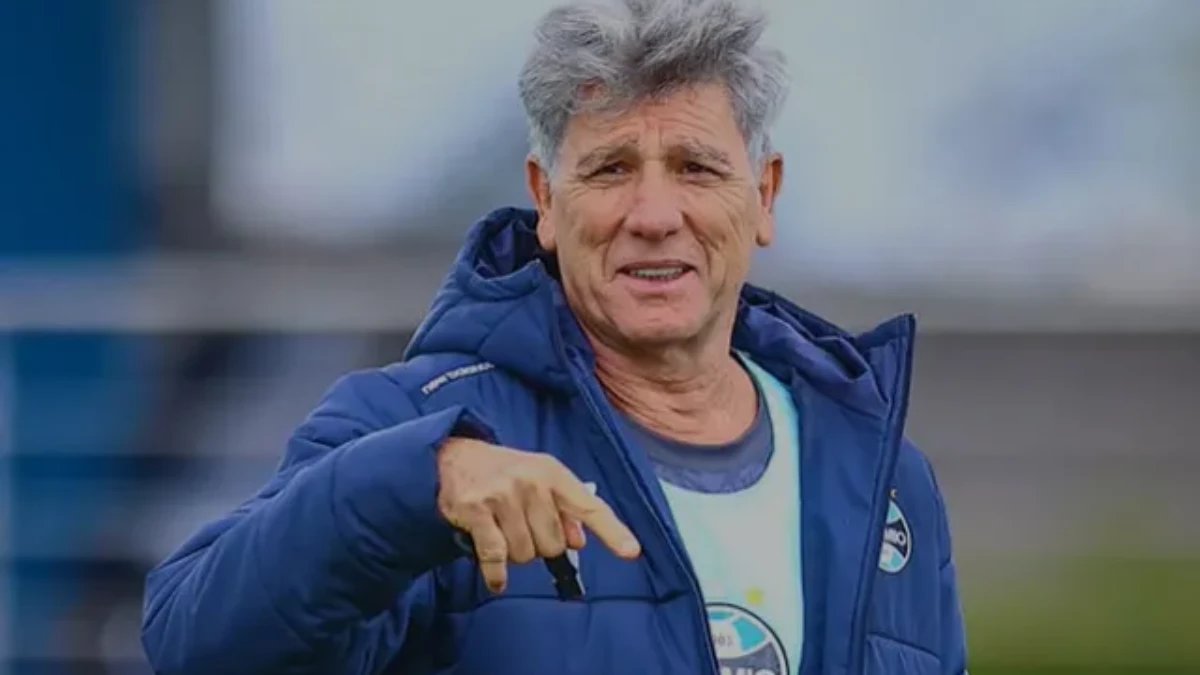Renato Gaúcho declara apoio a Flávio Bolsonaro em coletiva após o Gre-Nal