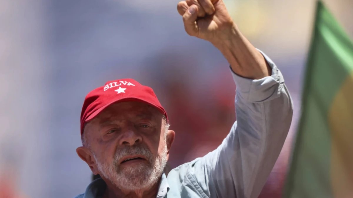 Risco-país do Brasil sobe 26% após reeleição de Lula e atinge maior nível em 16 meses