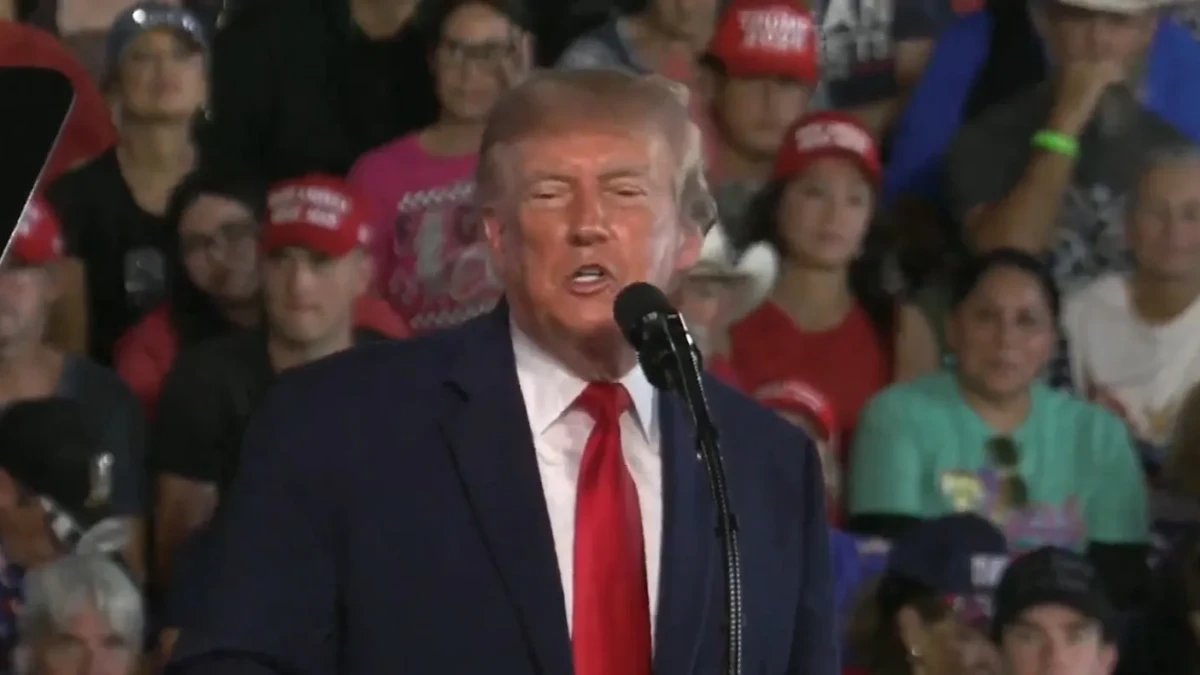 Trump volta a insinuar fraude na eleição brasileira e diz que processo ‘não pareceu nada bom’
